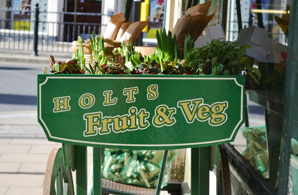 Holts Fruit and Veg